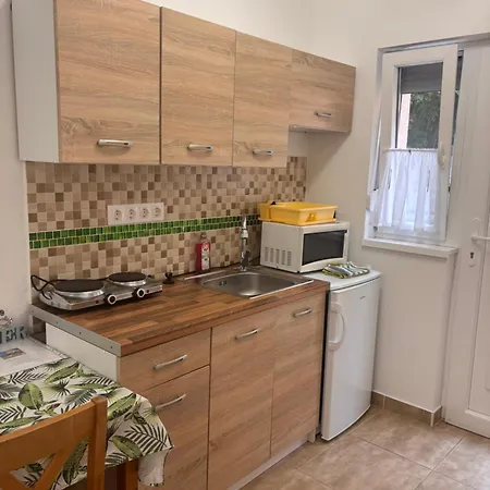 Szolos Vendeghaz Daire Zamárdi