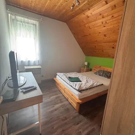 Szolos Vendeghaz Daire Zamárdi