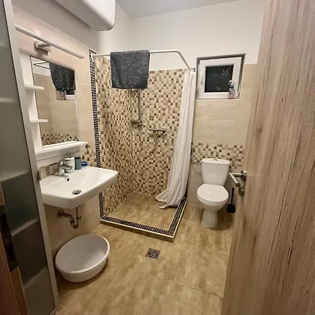 Daire Szolos Vendeghaz Zamárdi
